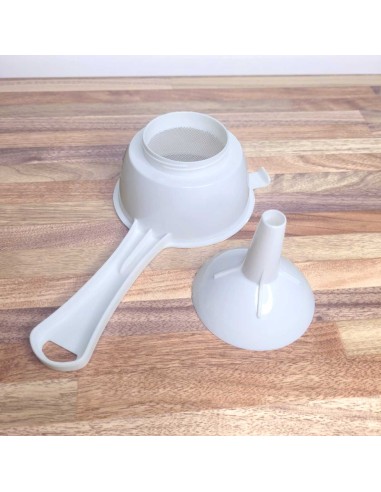 Peneira com Funil Encaixavel Cozinha Plastico...