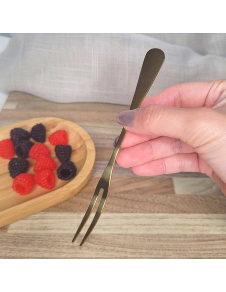 Garfo para Petiscos Frutas Sobremesa Garfinho Dourado Inox